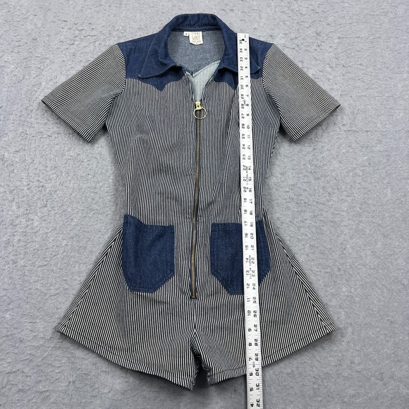 LYKKE WULLF Janae Romper Womens Small Navy Stripe 3" Denim Zip 70s Pockets Retro - Picture 3 of 12